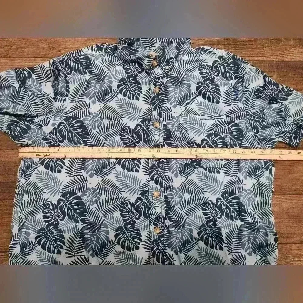 Duluth Trading Shirt Mens XL Blue Floral BBQ Relaxed Short Sleeve Button Down - Picture 5 of 6